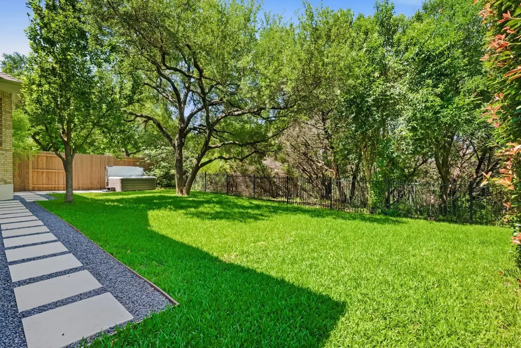 2508 Lipizzan Drive Austin TX 78732