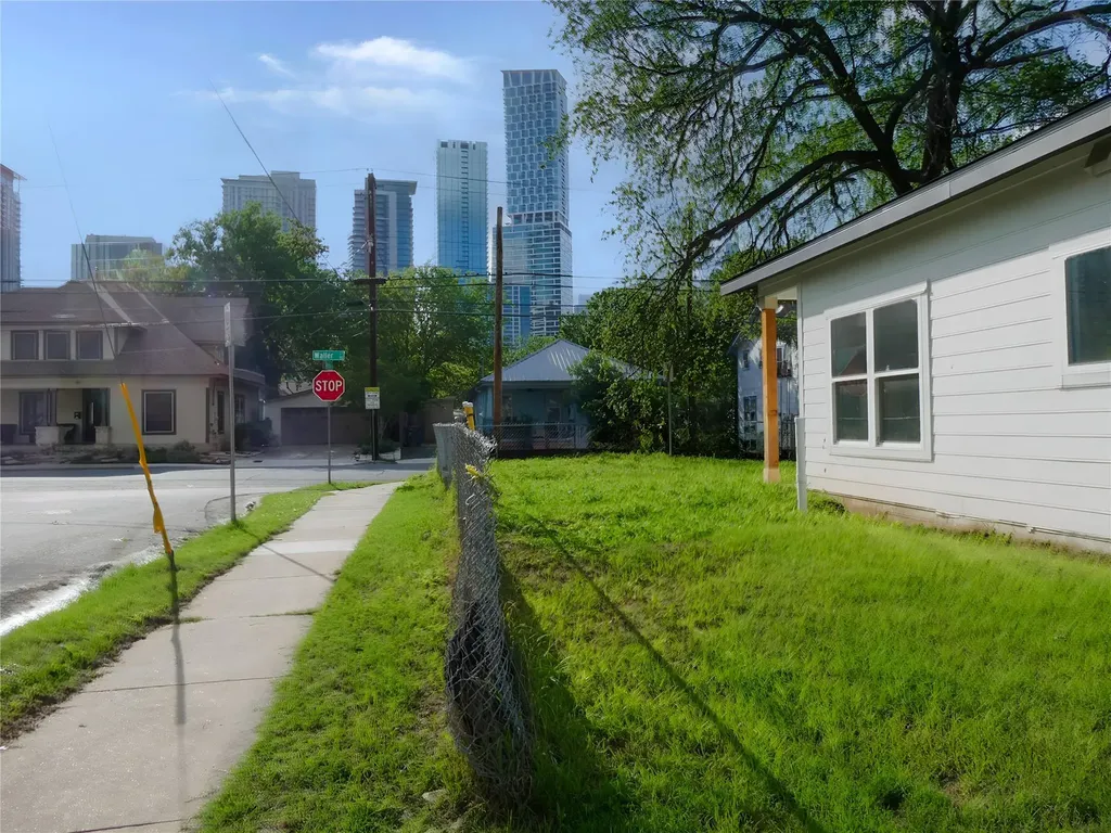 81 Waller Street Austin TX 78702
