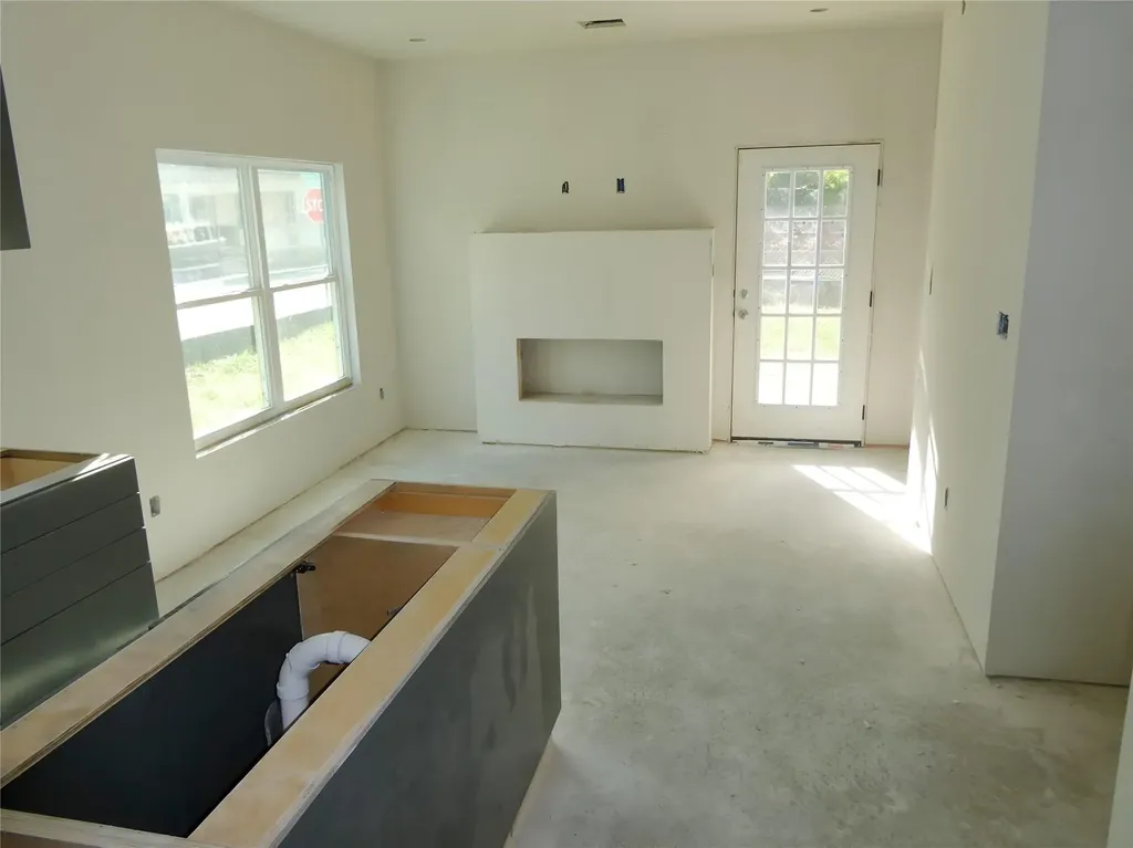 81 Waller Street Austin TX 78702