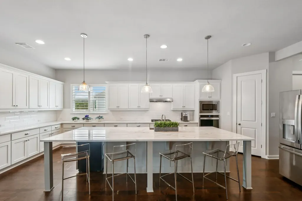 520 Hazy Hills Loop Dripping Springs TX 78620