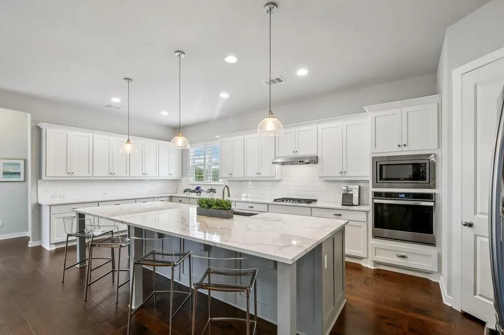 520 Hazy Hills Loop Dripping Springs TX 78620
