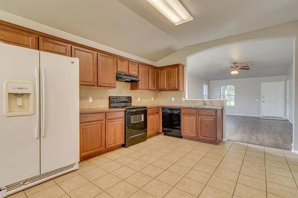 6013 Constellation Circle Del Valle TX 78617