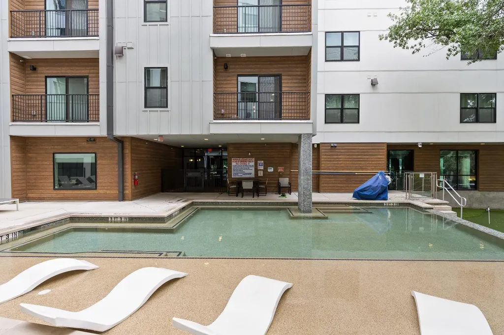 2500 Longview Street Austin TX 78705