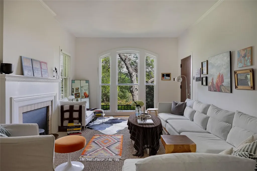2206 Parkway Austin TX 78703