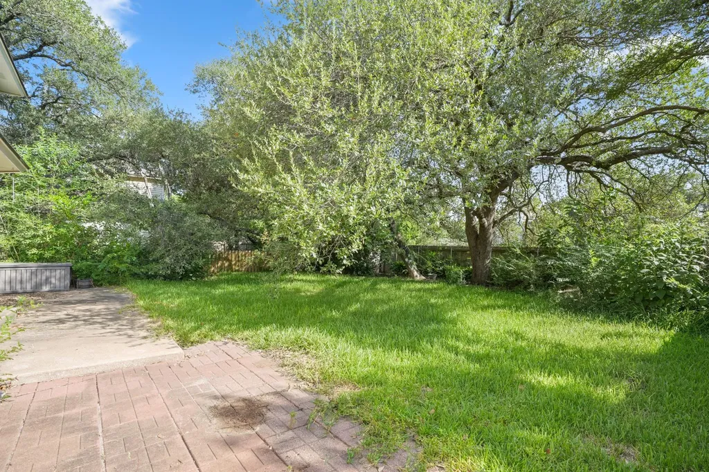 17841 Park Valley Drive Round Rock TX 78681
