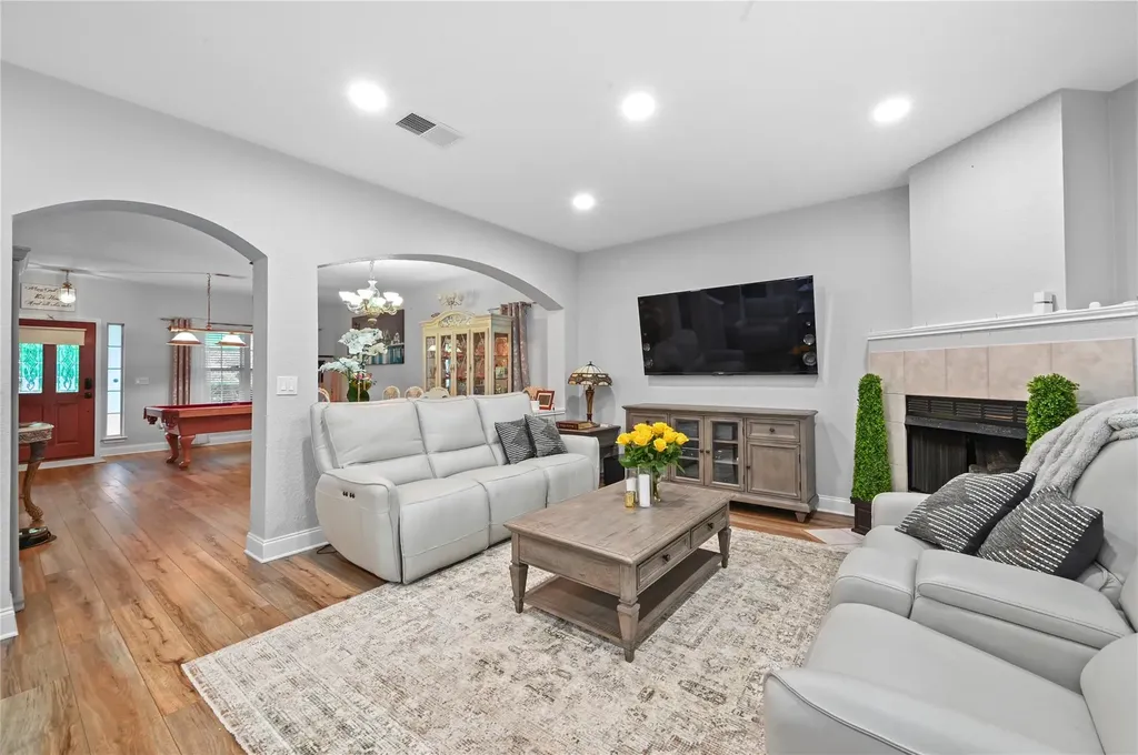 5604 Beachmont Court Austin TX 78739
