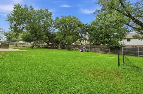 5604 Beachmont Court Austin TX 78739