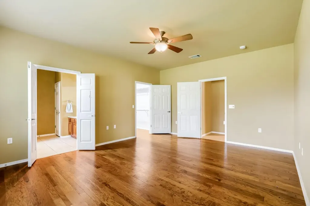 310 Crockett Loop Georgetown TX 78633