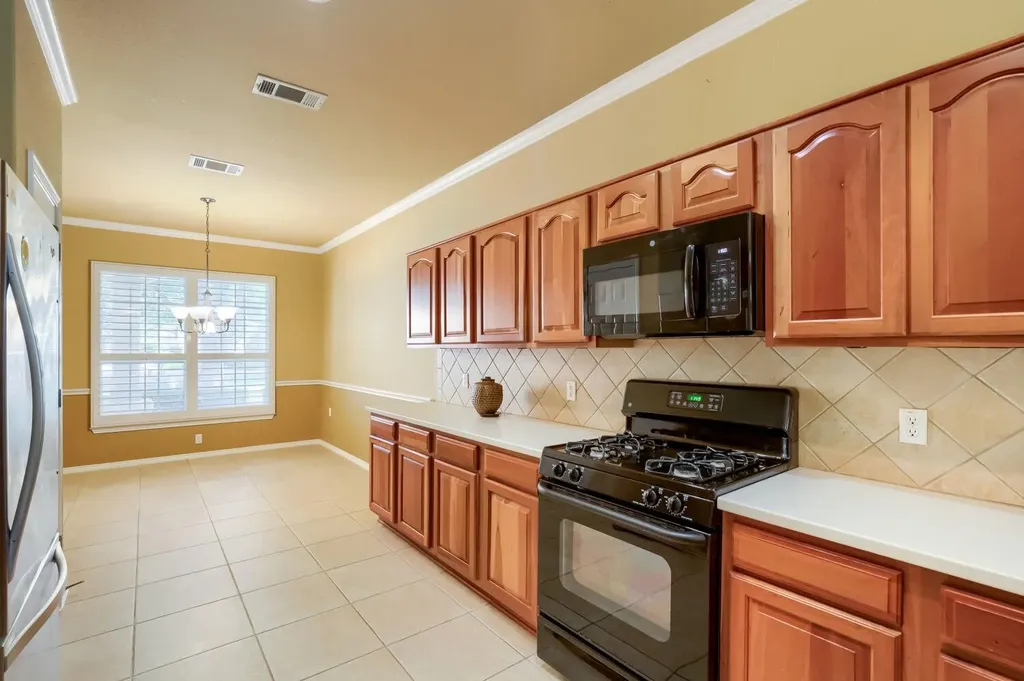 310 Crockett Loop Georgetown TX 78633