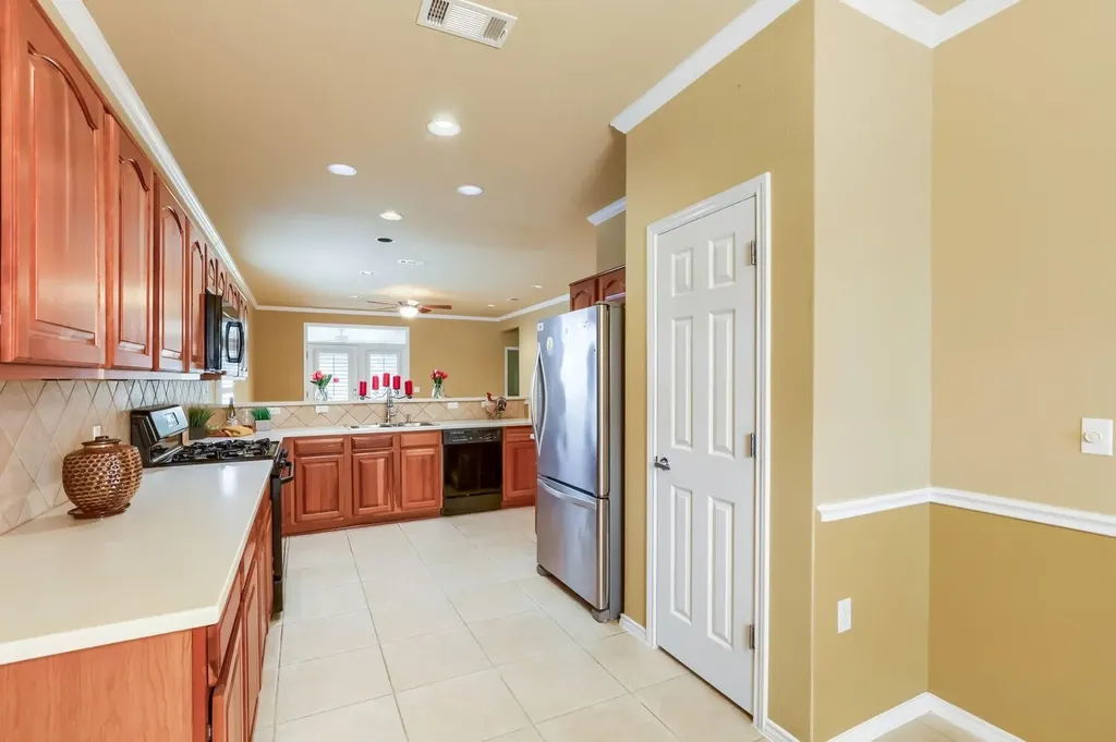 310 Crockett Loop Georgetown TX 78633