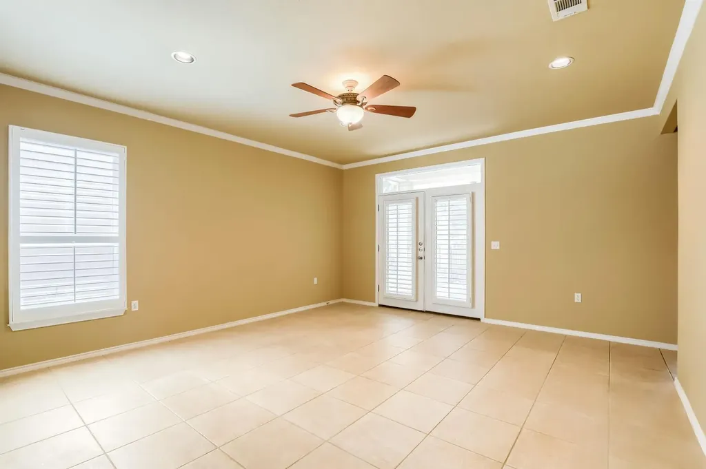 310 Crockett Loop Georgetown TX 78633