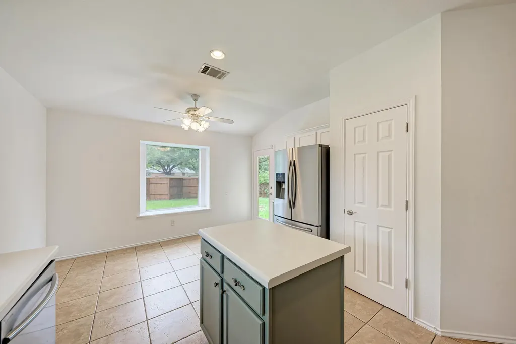 2550 Cora Cove Round Rock TX 78664