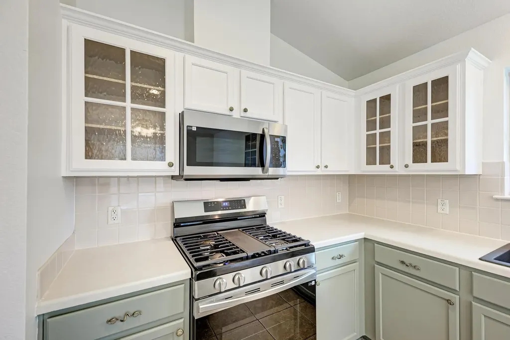 2550 Cora Cove Round Rock TX 78664