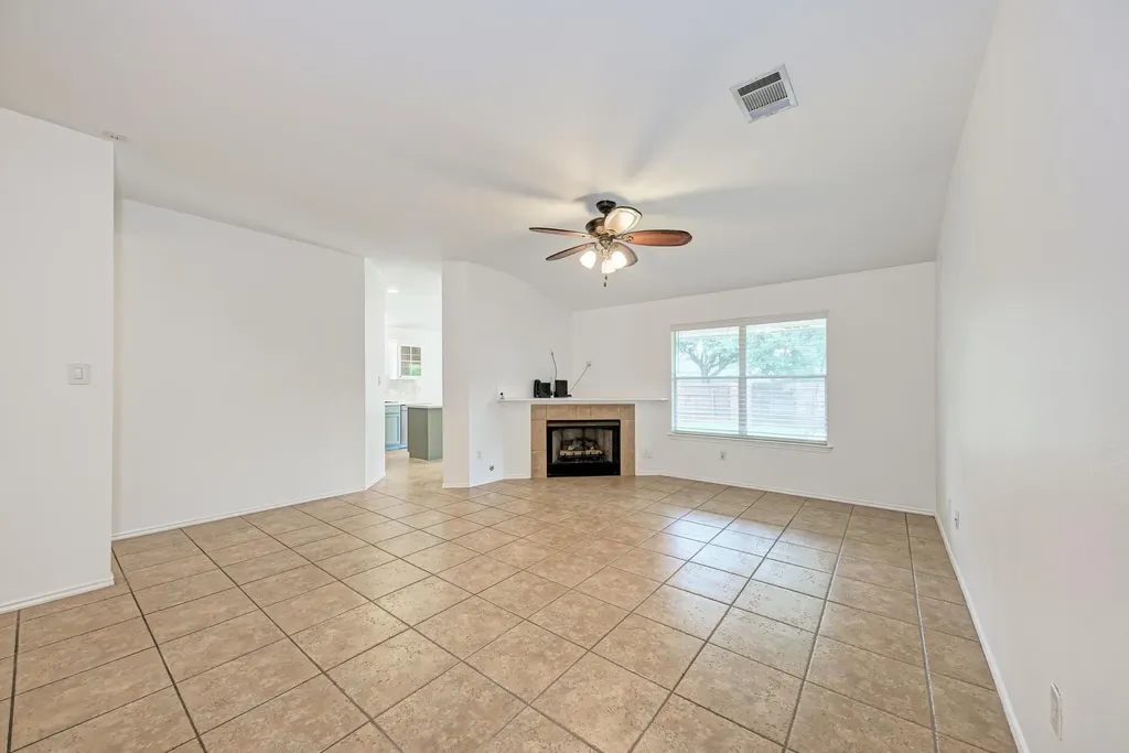 2550 Cora Cove Round Rock TX 78664