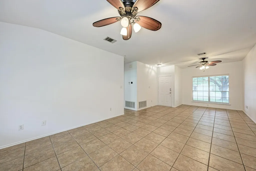 2550 Cora Cove Round Rock TX 78664