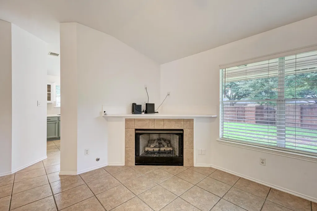 2550 Cora Cove Round Rock TX 78664