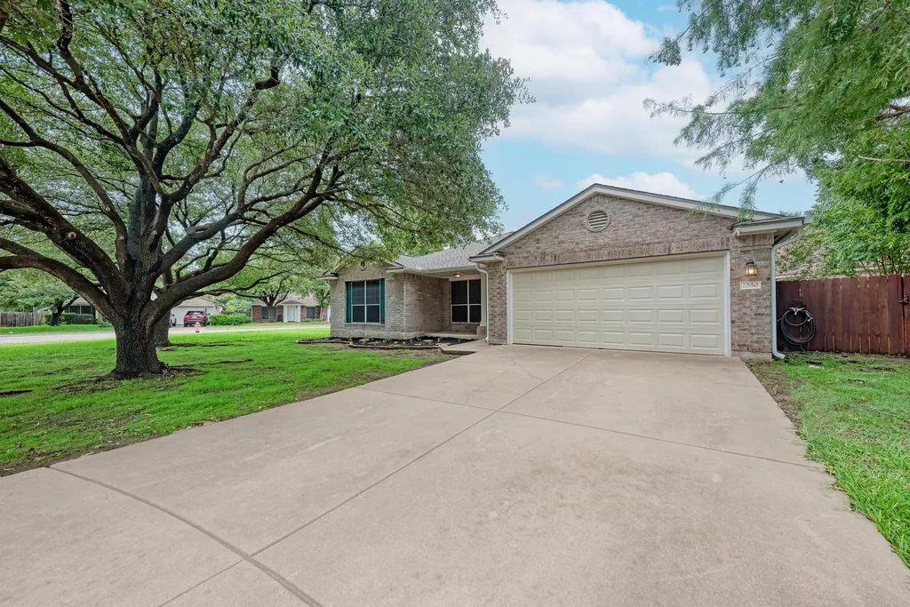 2550 Cora Cove Round Rock TX 78664