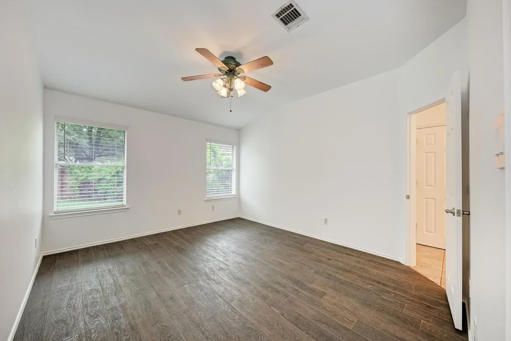 2550 Cora Cove Round Rock TX 78664