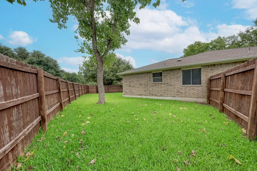 2550 Cora Cove Round Rock TX 78664