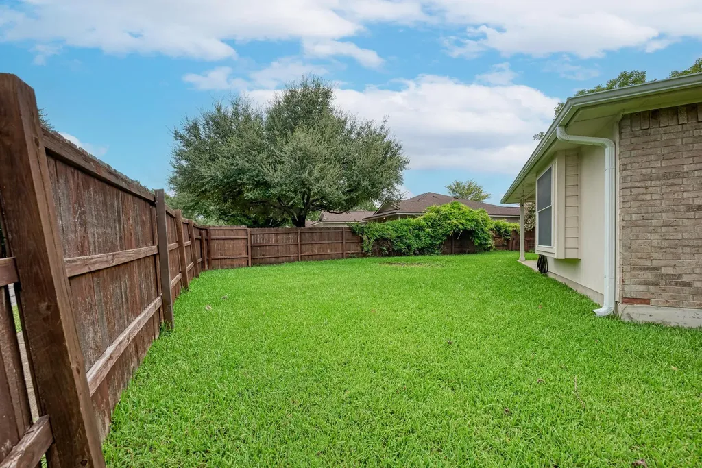 2550 Cora Cove Round Rock TX 78664