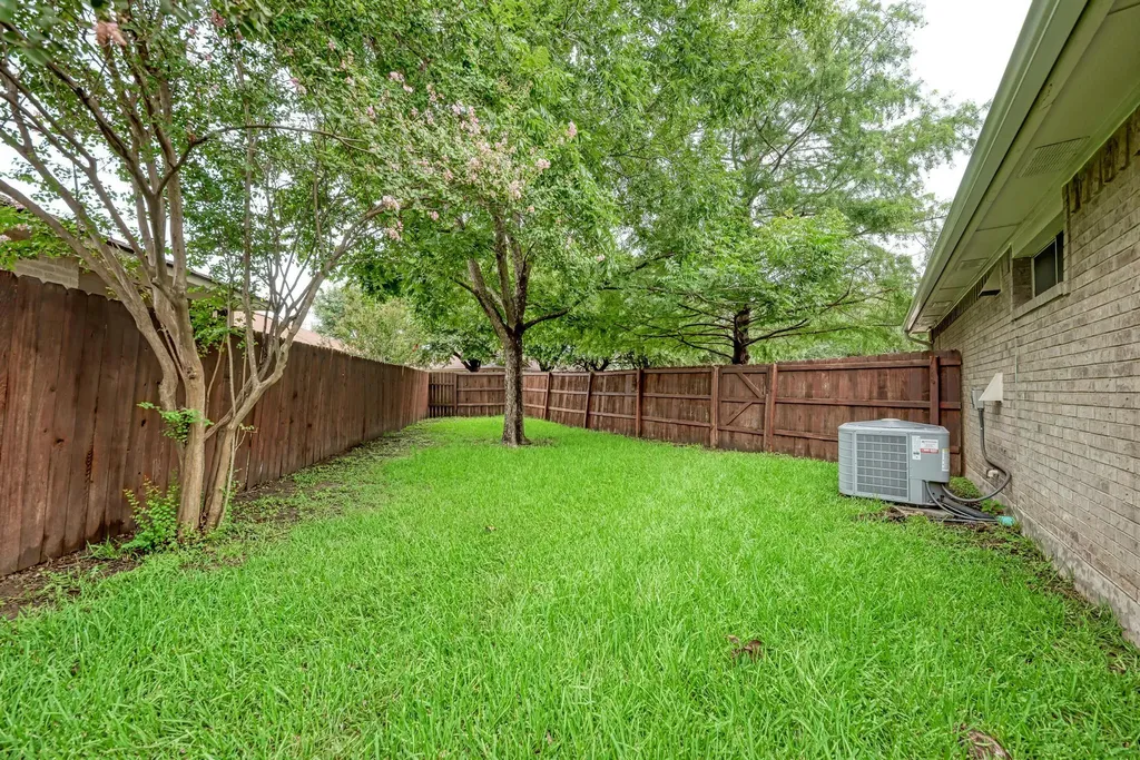 2550 Cora Cove Round Rock TX 78664