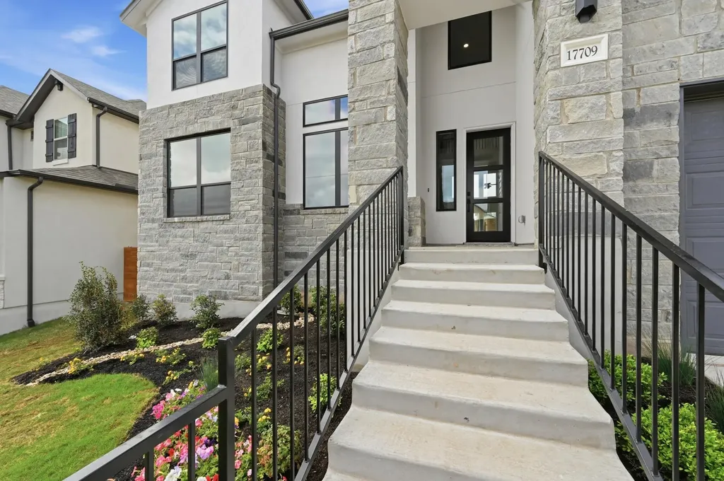 17709 Chamoix Drive Austin TX 78738
