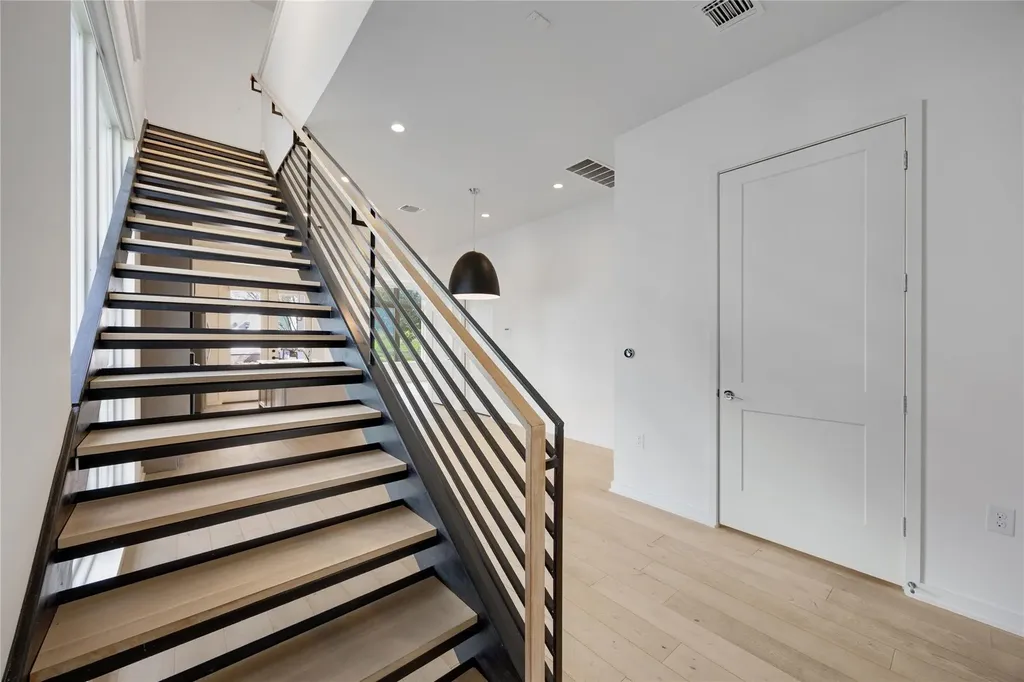 3308 Cantwell Lane Austin TX 78746