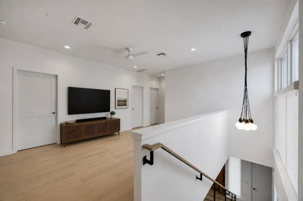 3308 Cantwell Lane Austin TX 78746
