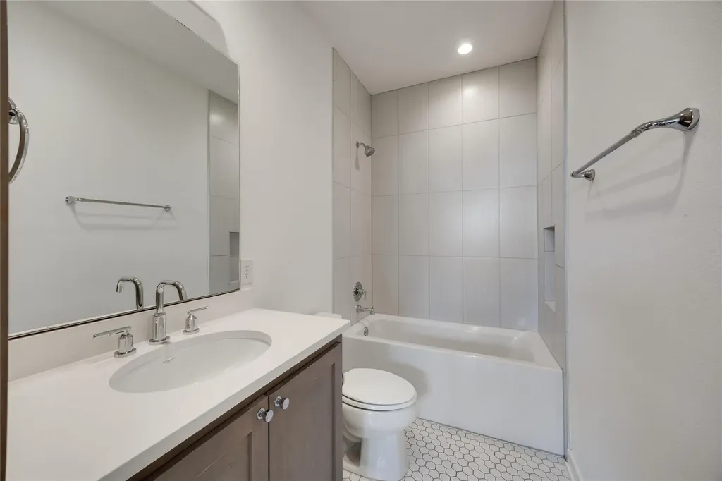3308 Cantwell Lane Austin TX 78746