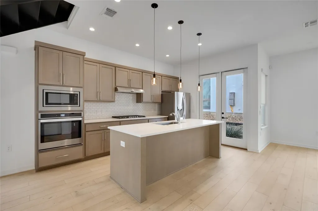 3308 Cantwell Lane Austin TX 78746
