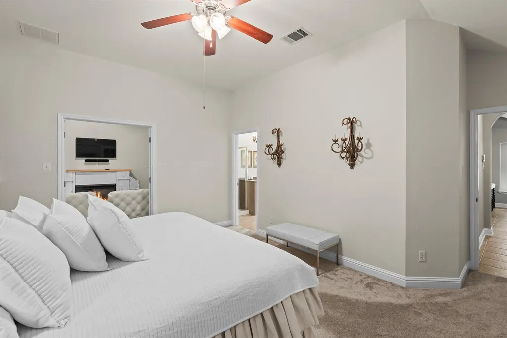 206 Caraway Kyle TX 78640