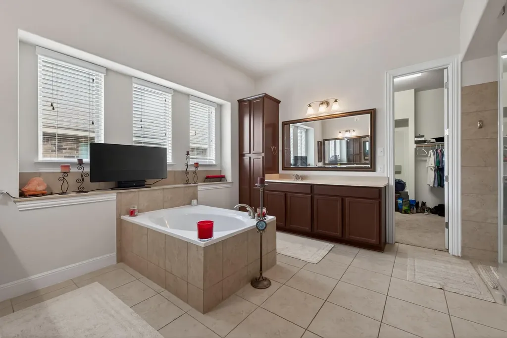 1017 Tabernash Drive Leander TX 78641