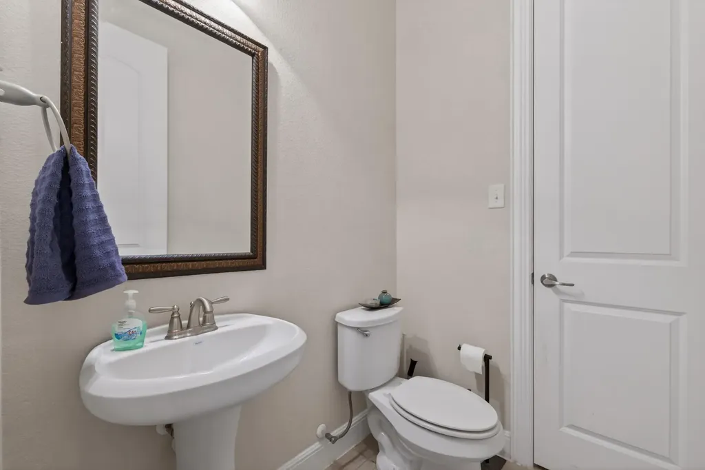 1017 Tabernash Drive Leander TX 78641