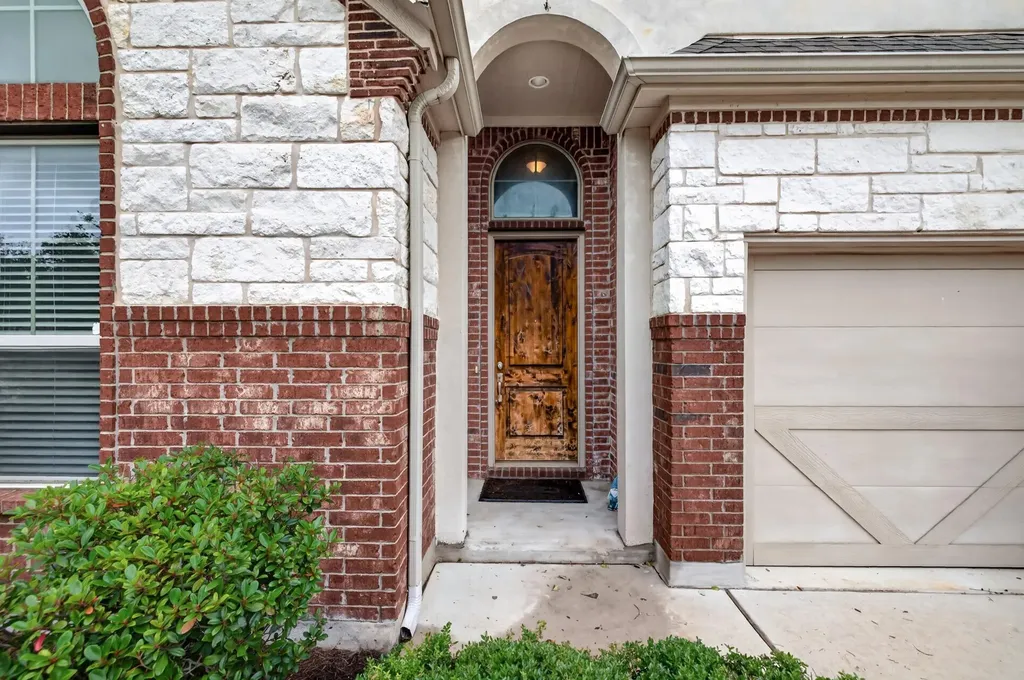 1017 Tabernash Drive Leander TX 78641