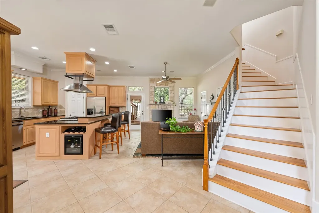 1016 Merlene Drive Austin TX 78732