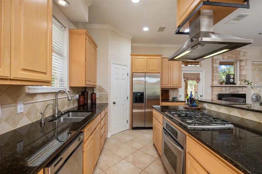 1016 Merlene Drive Austin TX 78732