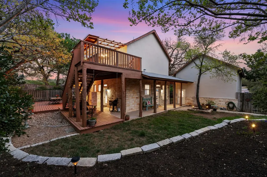 1016 Merlene Drive Austin TX 78732