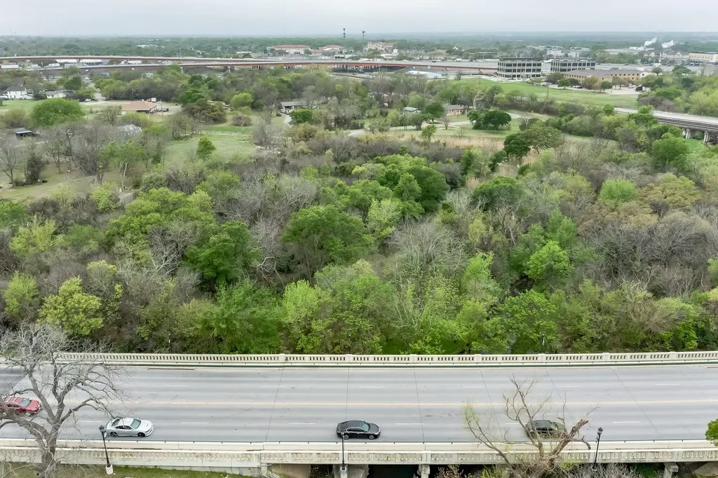 610 W Nash Street Round Rock TX 78664