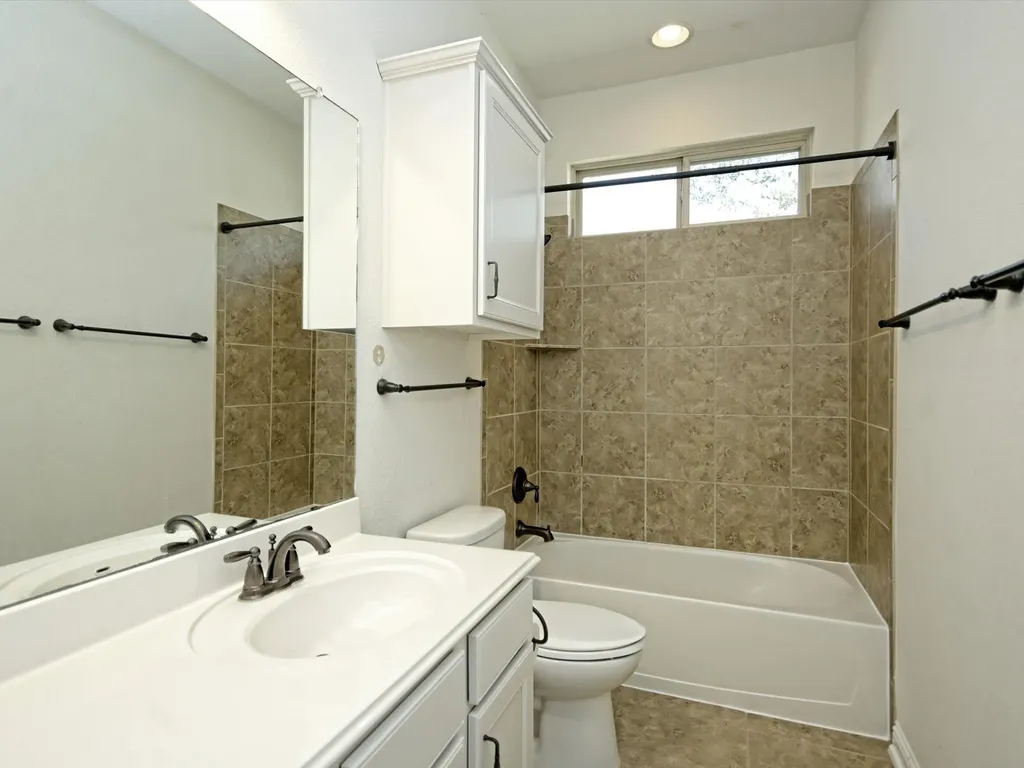 201 Bellagio Drive Austin TX 78734