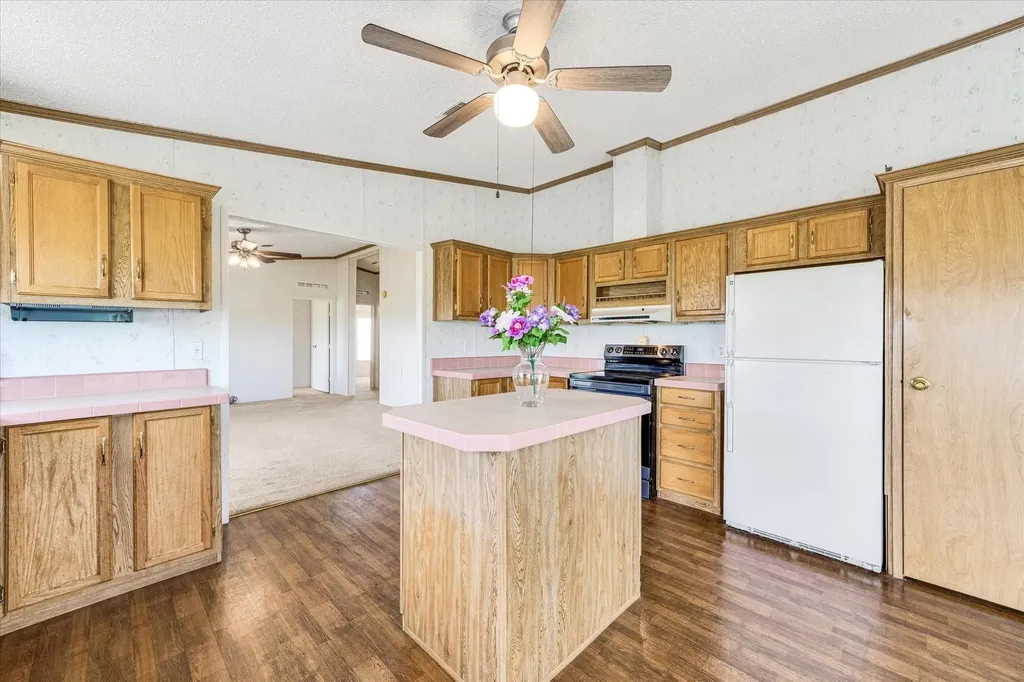 14858 Fm 1322 Luling TX 78648