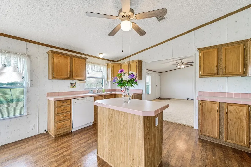 14858 Fm 1322 Luling TX 78648
