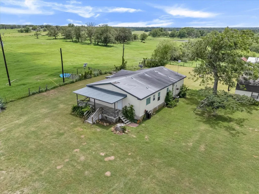 14858 Fm 1322 Luling TX 78648