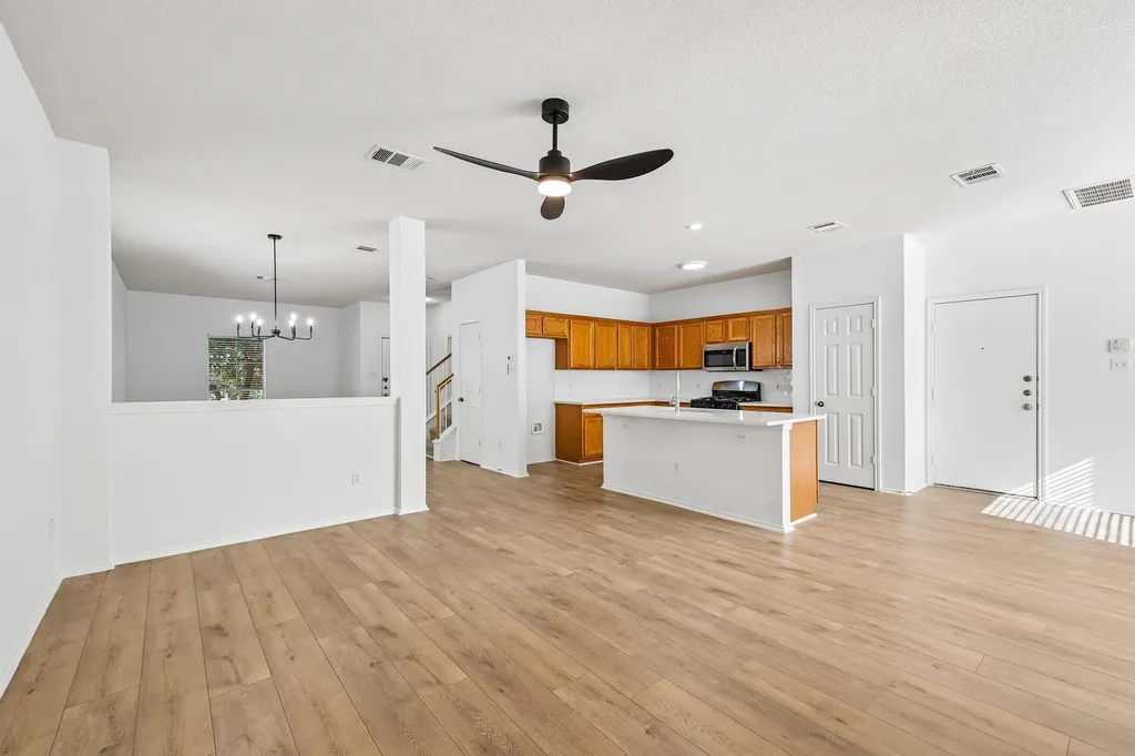 1000 Monadale Trail Round Rock TX 78664