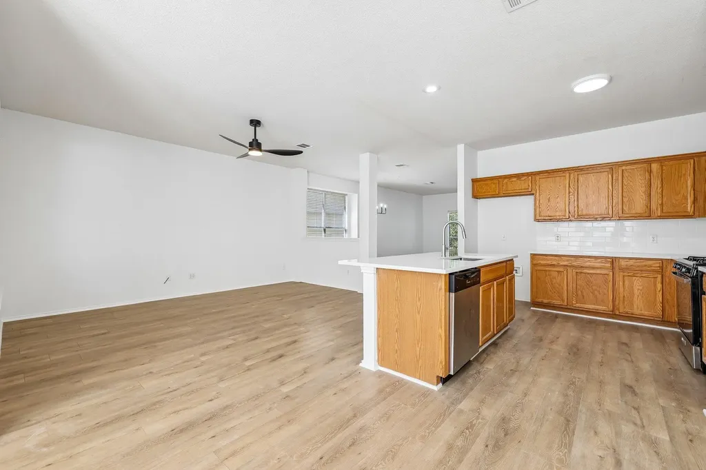 1000 Monadale Trail Round Rock TX 78664