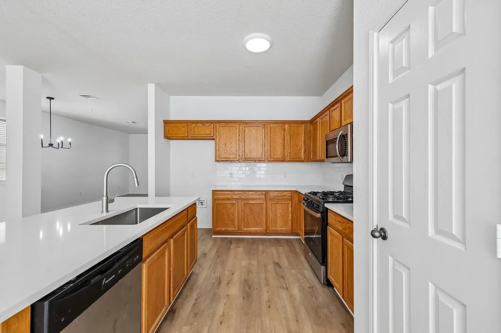 1000 Monadale Trail Round Rock TX 78664