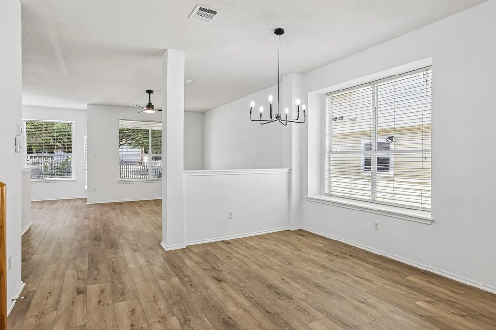 1000 Monadale Trail Round Rock TX 78664