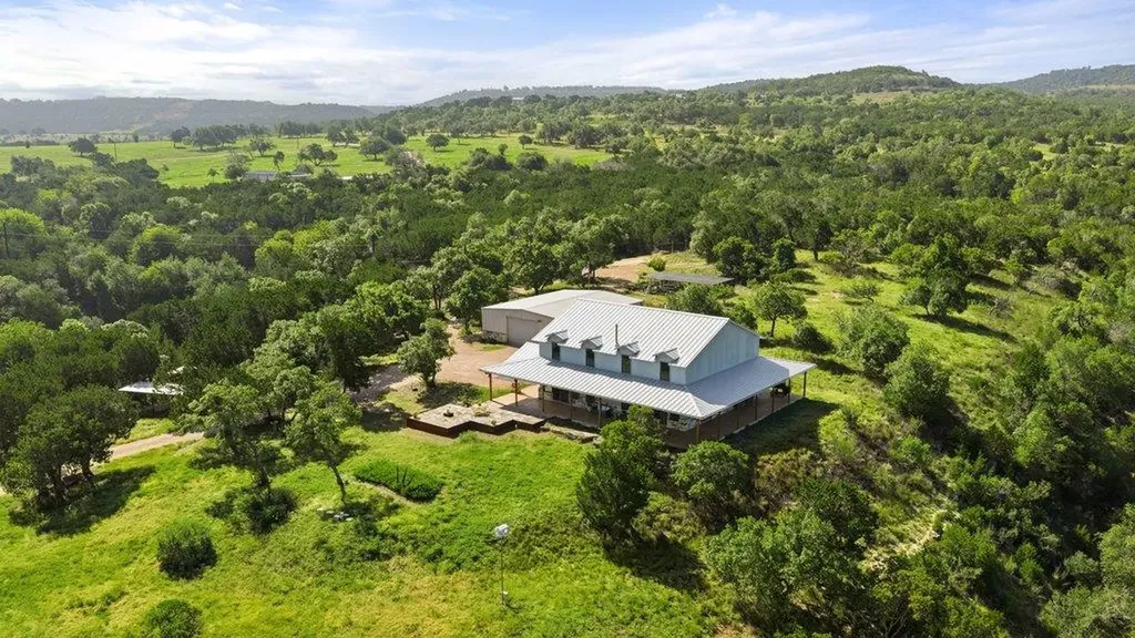 1101 Windy Hills Road Dripping Springs TX 78620