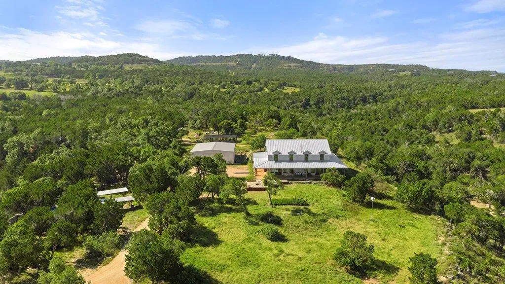1101 Windy Hills Road Dripping Springs TX 78620