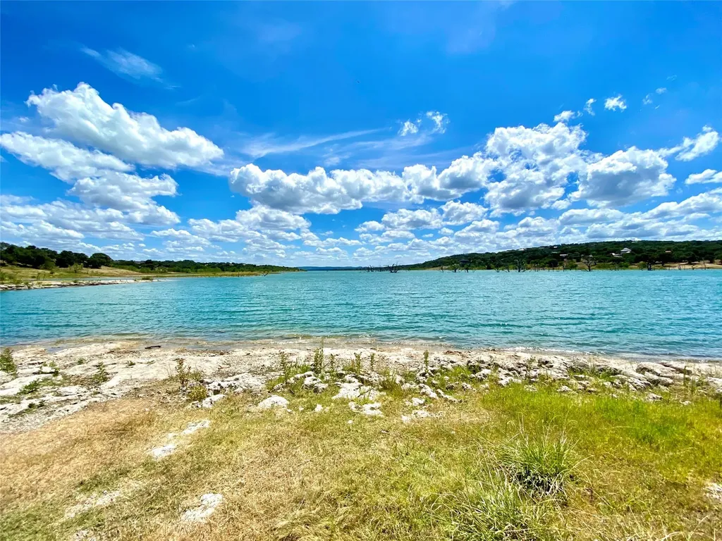 1516 Ensenada Drive Canyon Lake TX 78133