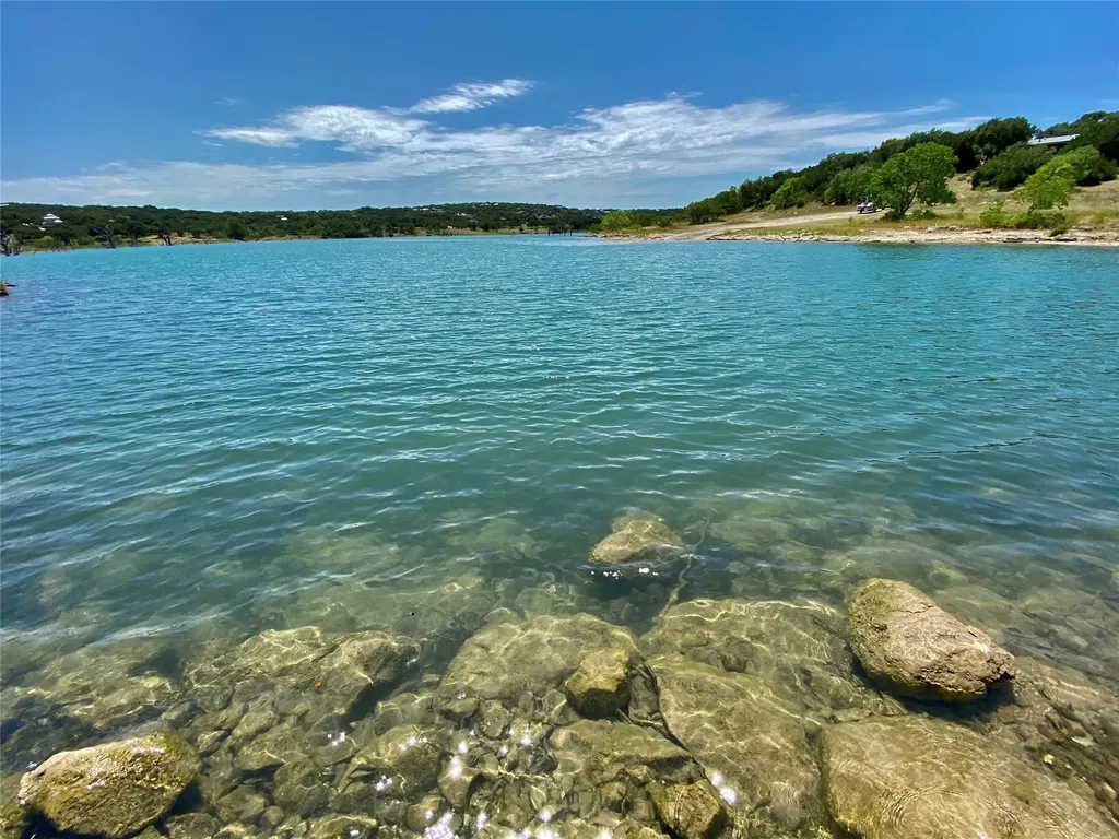 1516 Ensenada Drive Canyon Lake TX 78133